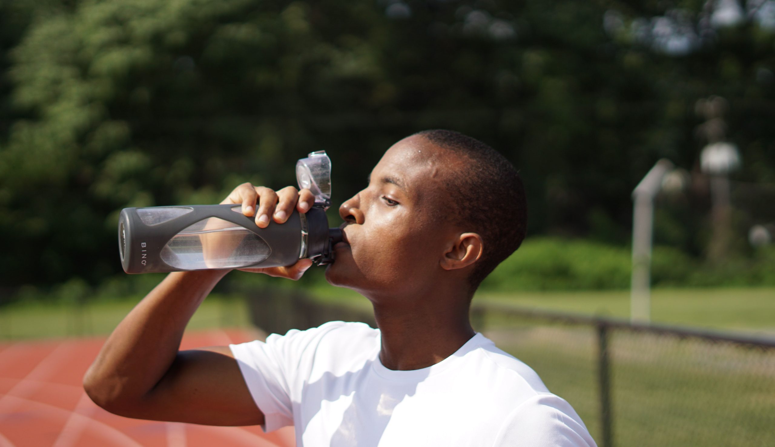 Understand the issues behind the recommended amount of water per day